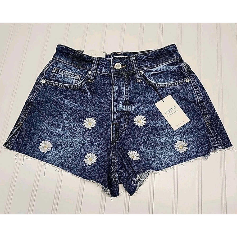 Forever 21 Women's Blue Denim Cut-Off Embroidered Floral Size 24